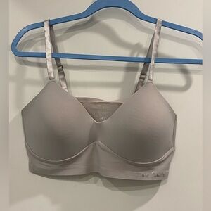 Size Large Vince Camuto Light Grey Spandex Bralette